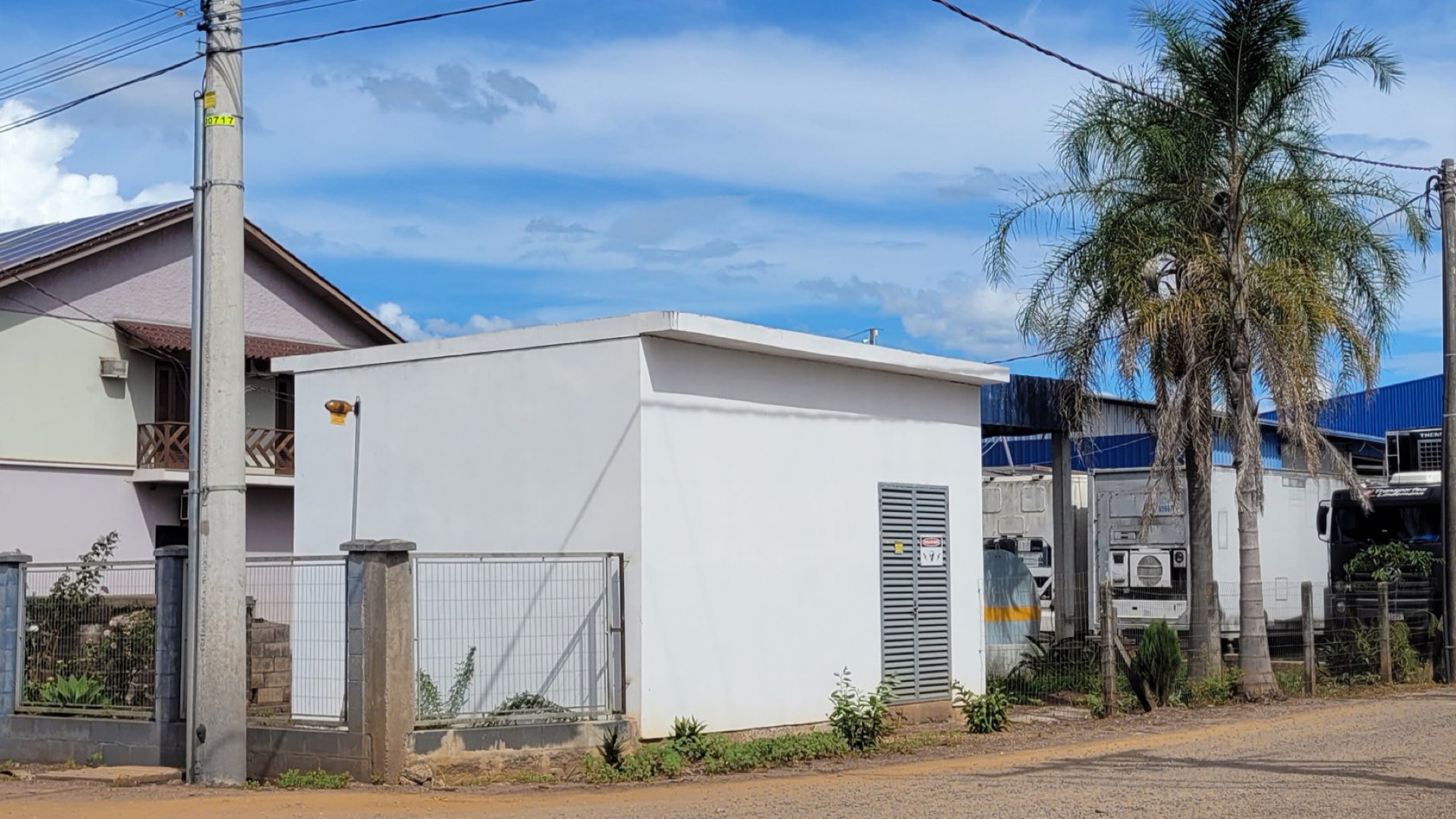 Cabine de subestação, obra da Sonnental